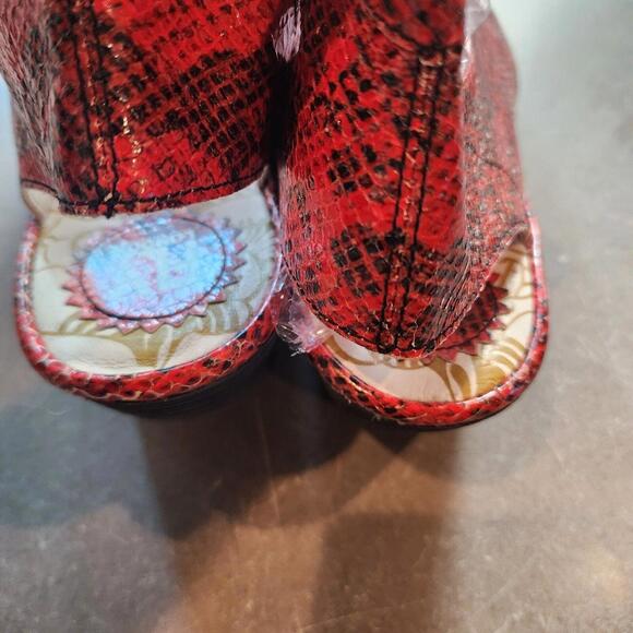 EUC Red Snakeskin wedge Fly London Unique sandals lightly worn 41 10 - Picture 4 of 8